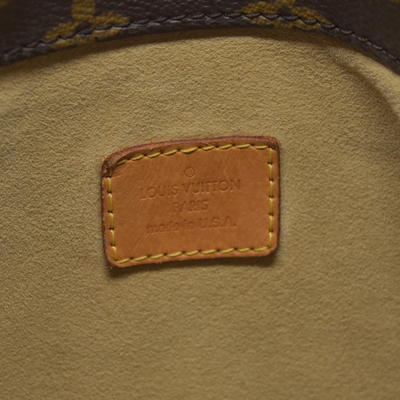 $2500 2010 Louis Vuitton Monogram Artsy GM SD2180