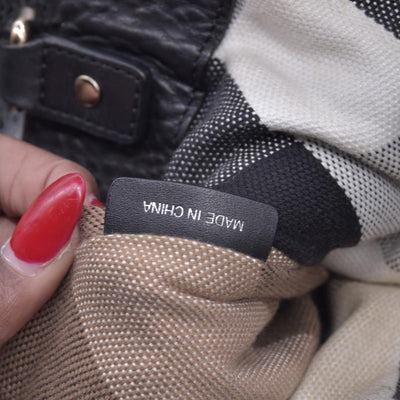 $1050 BURBERRY Grained Calfskin House Check Medium Ashby Hobo Bag Black CONSIGNMENT 10021513