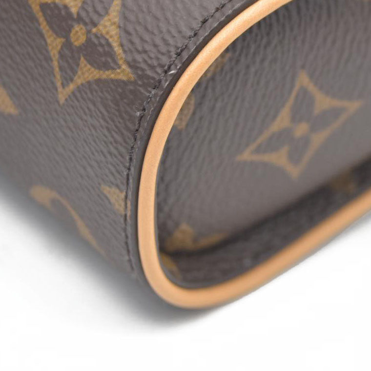 $1630 Louis Vuitton LV Monogram Pochette Camille
