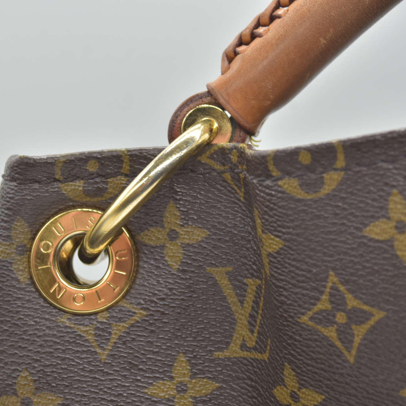 $2500 2010 Louis Vuitton Monogram Artsy GM SD2180