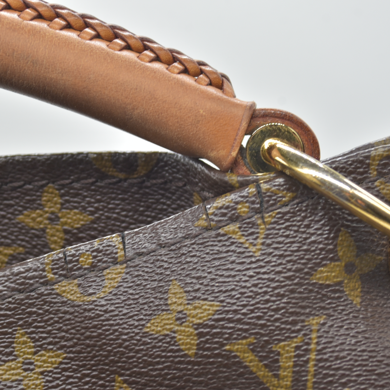 $2500 2010 Louis Vuitton Monogram Artsy GM SD2180