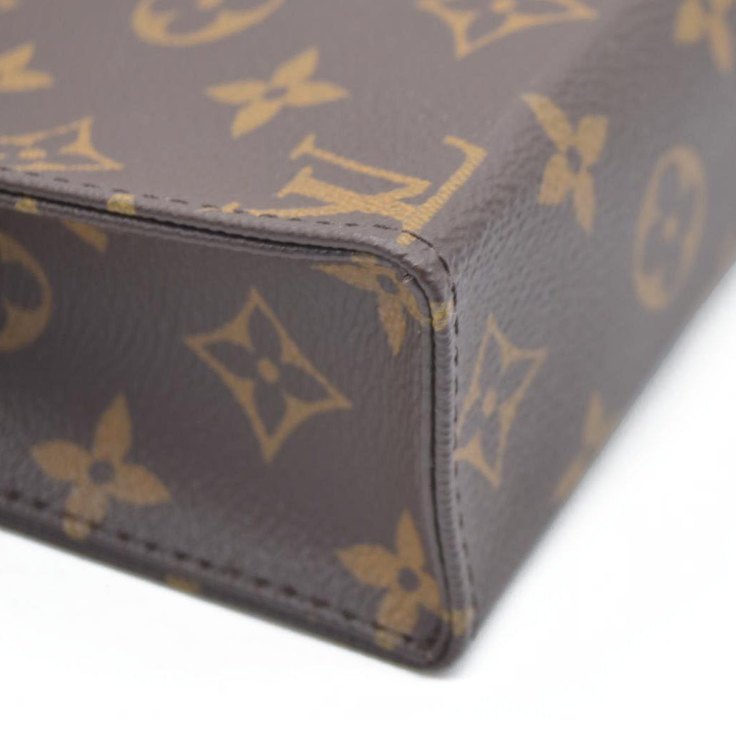 AUCTION $800 Louis Vuitton  Monogram Toiletry Pouch 19 Red