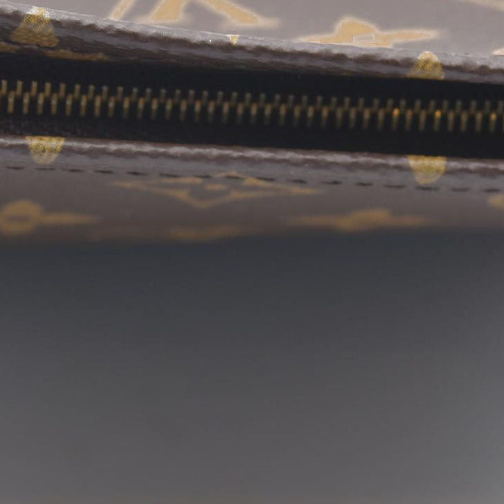 AUCTION $800 Louis Vuitton  Monogram Toiletry Pouch 19 Red