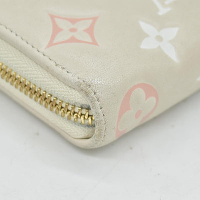 $1490 Louis Vuitton Tricolor Monogram Embossed Lambskin Zippy Wallet 10020060