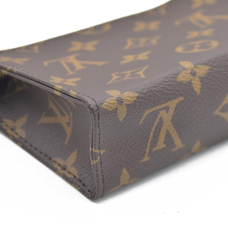 AUCTION $700 Louis Vuitton  Monogram Toiletry Pouch 15 Fuchsia