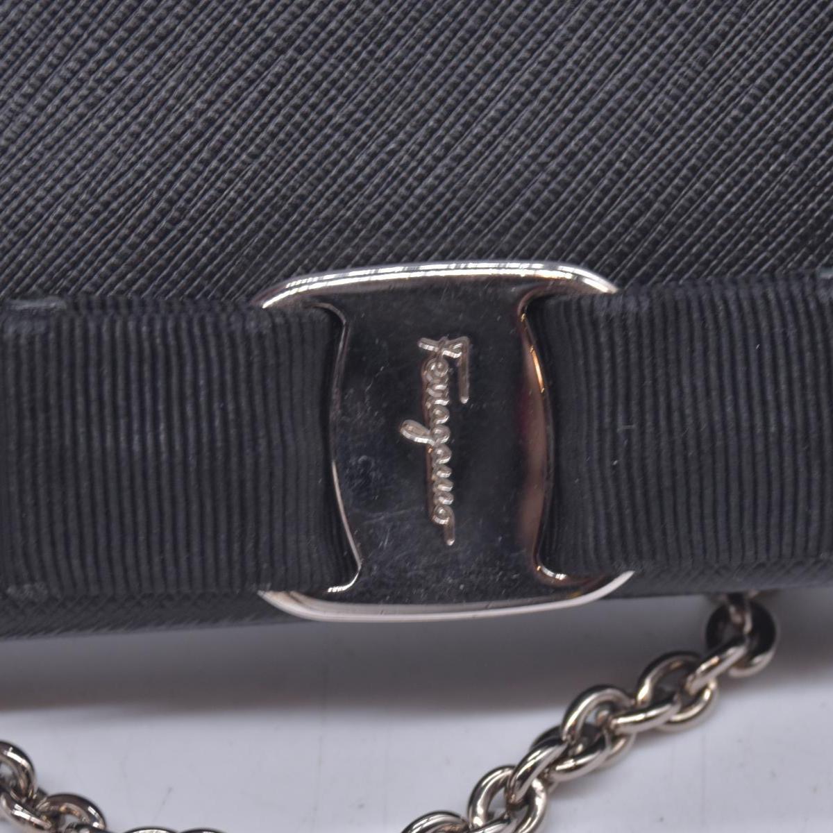 $650 SALVATORE FERRAGAMO Vara Bow Saffiano Leather Chain Flap Wallet Crossbody Black CONSIGNMENT 10021560