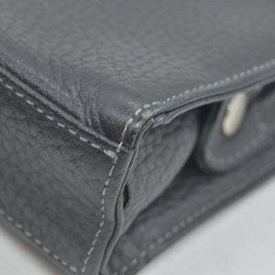 $650 BURBERRYS Black Tumbled Leather Clutch Wristlet With Nova Check Plaid Lining CONSIGNMENT