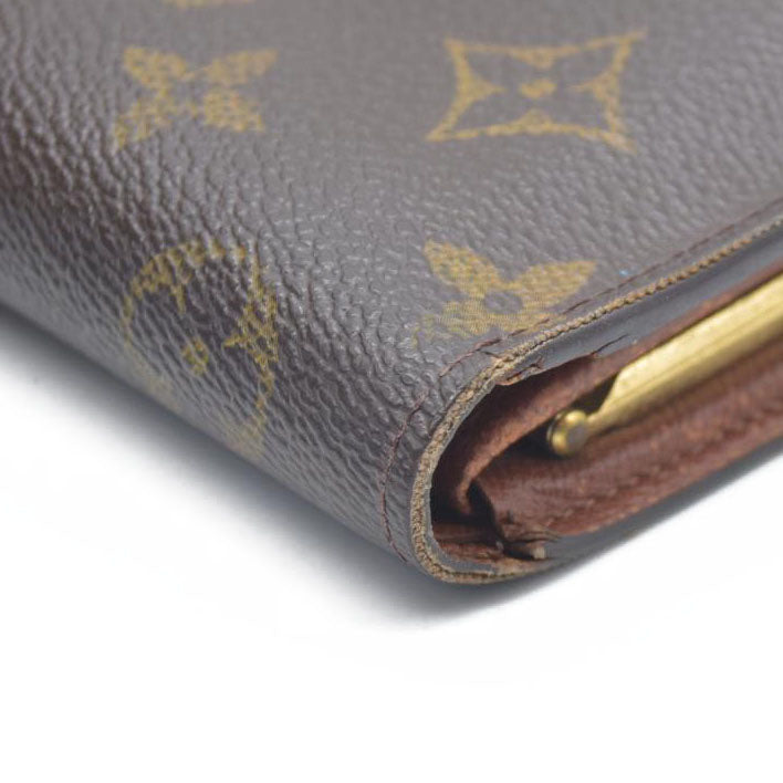 AUCTION $750  Louis Vuitton  Monogram French Purse Wallet MI0020