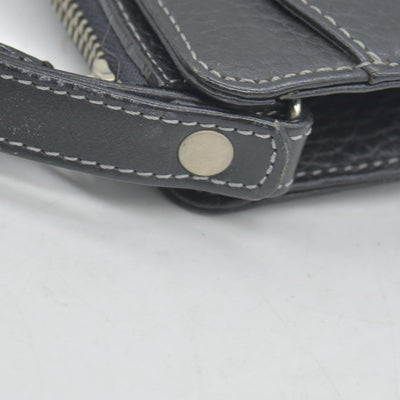 $650 BURBERRYS Black Tumbled Leather Clutch Wristlet With Nova Check Plaid Lining CONSIGNMENT