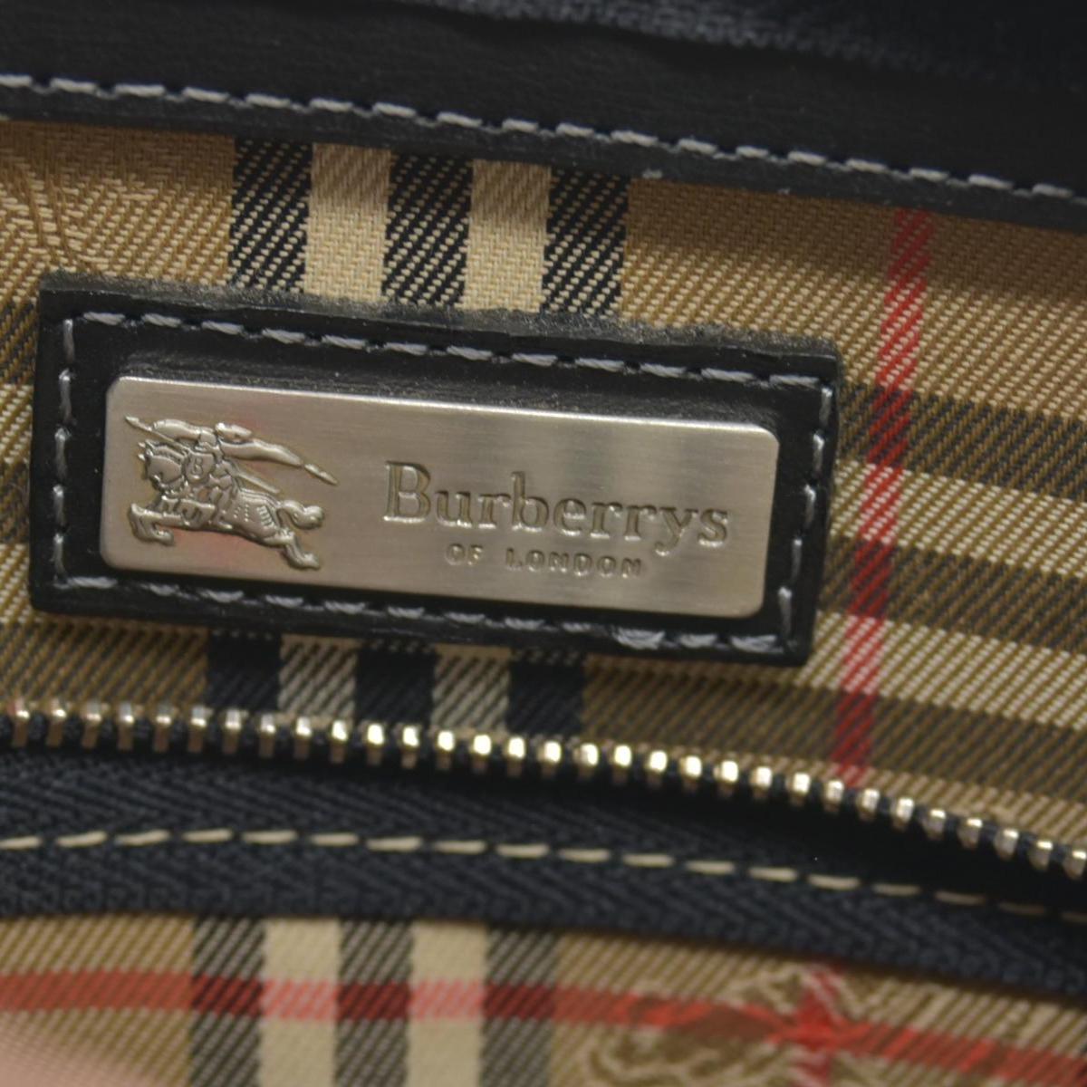 $650 BURBERRYS Black Tumbled Leather Clutch Wristlet With Nova Check Plaid Lining CONSIGNMENT