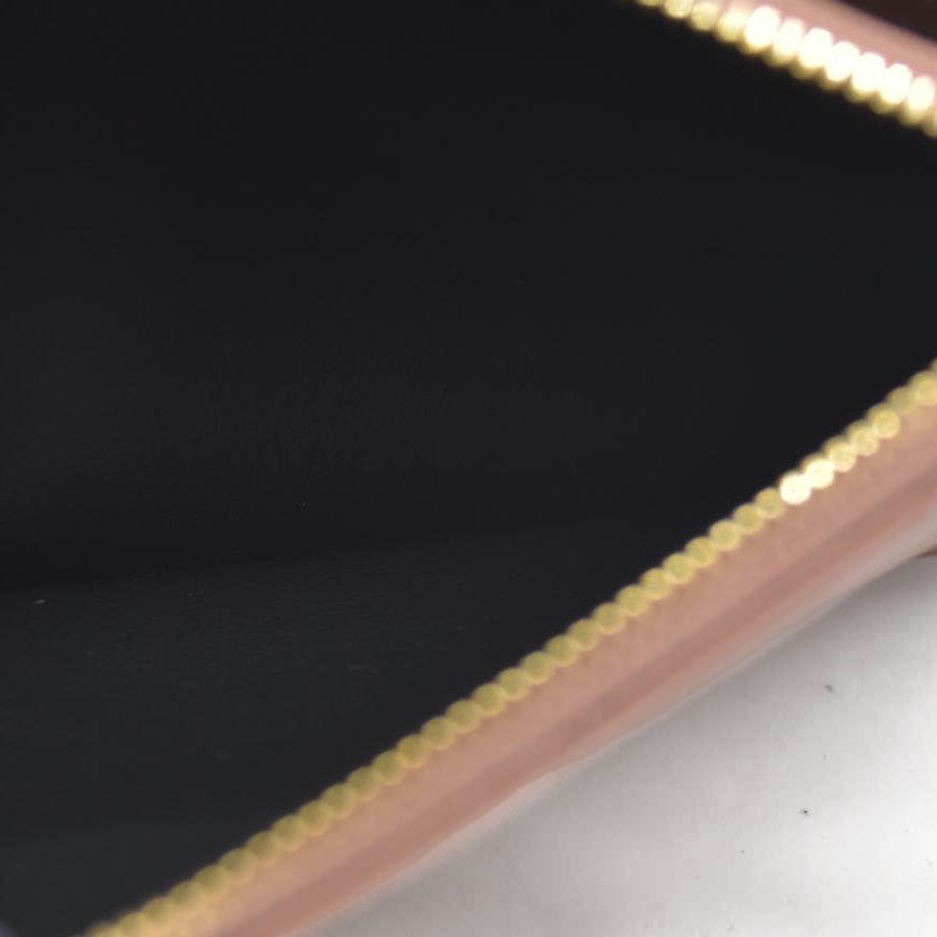 Saint Laurent Chevron Envelope 2024