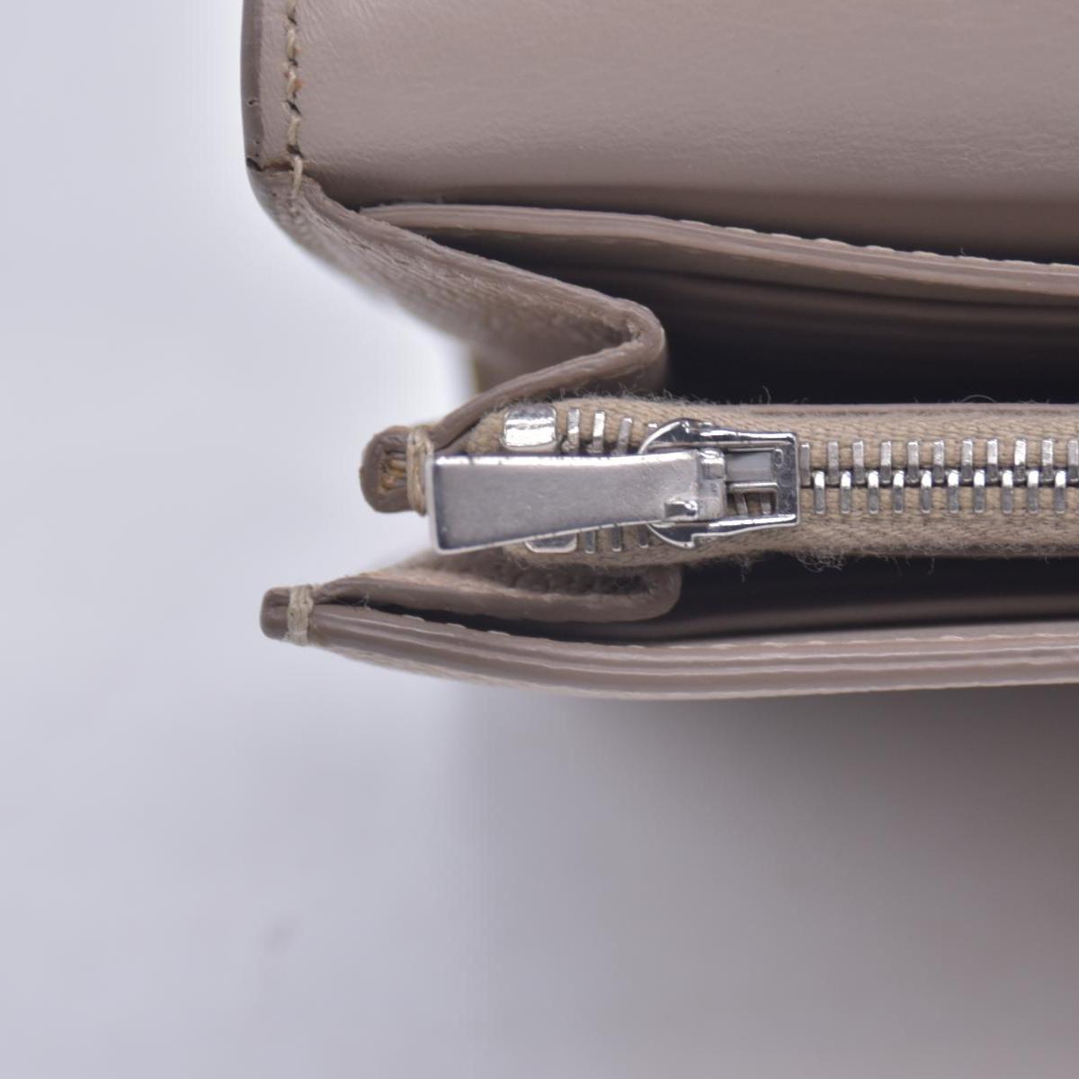 $830 Céline Grain Calfskin Flap Wallet Beige CONSIGNMENT 10020772