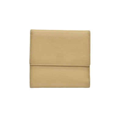 $550 Chanel  Vintage Enamel Button Compact Wallet CONSIGNMENT
