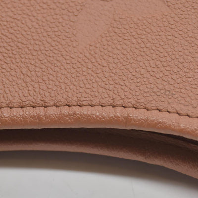 $3250 Louis Vuitton  Monogram Giant Carryall PM