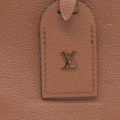 $3250 Louis Vuitton  Monogram Giant Carryall PM