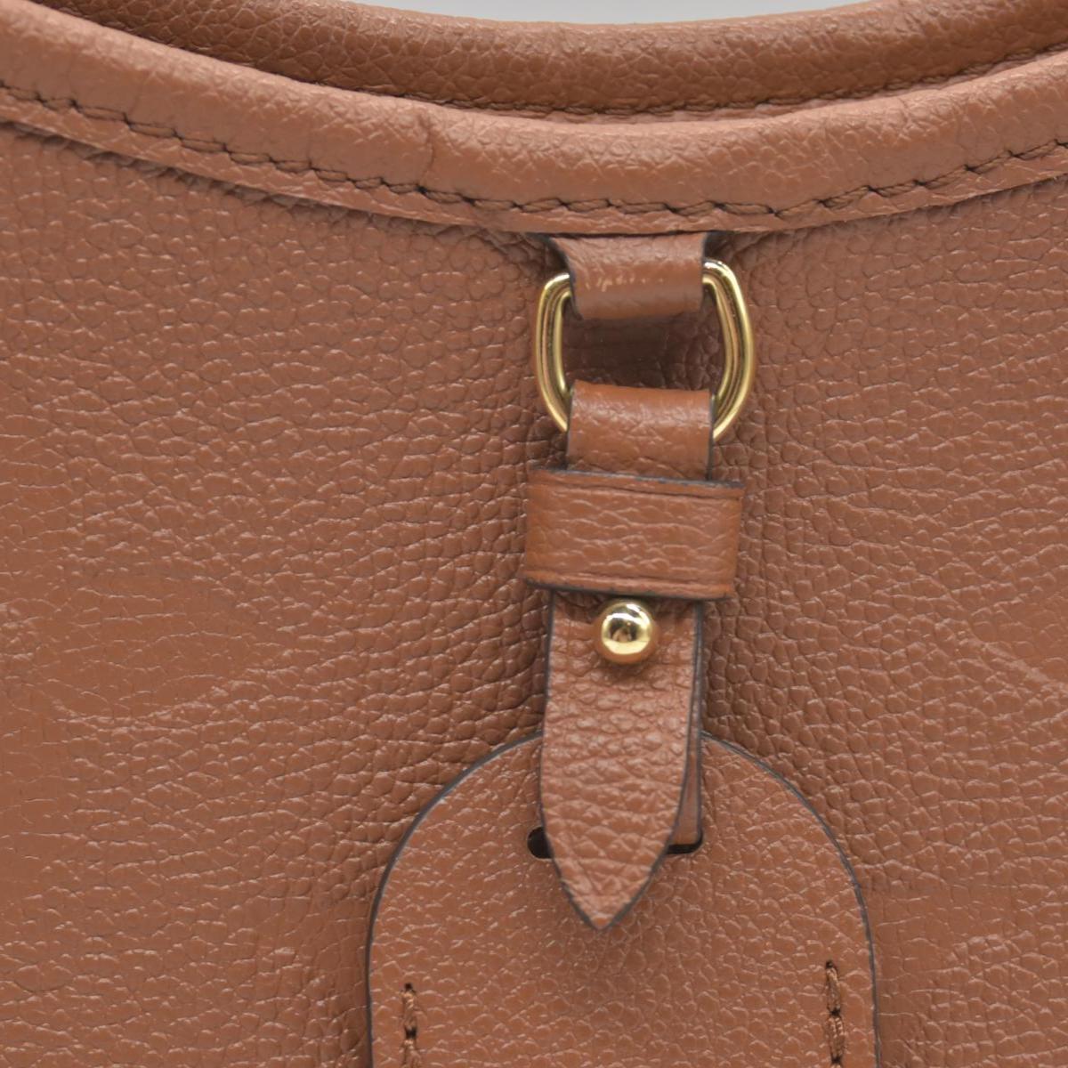 $3250 Louis Vuitton  Monogram Giant Carryall PM