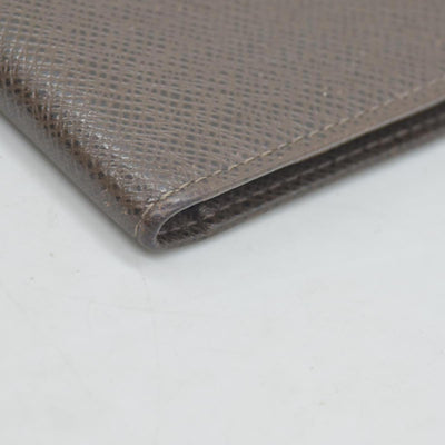 $835 Louis Vuitton Taiga Brown Leather Bifold Wallet CONSIGNMENT