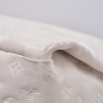 $3800 2011 Louis Vuitton Empreinte Artsy MM Neige CA0171