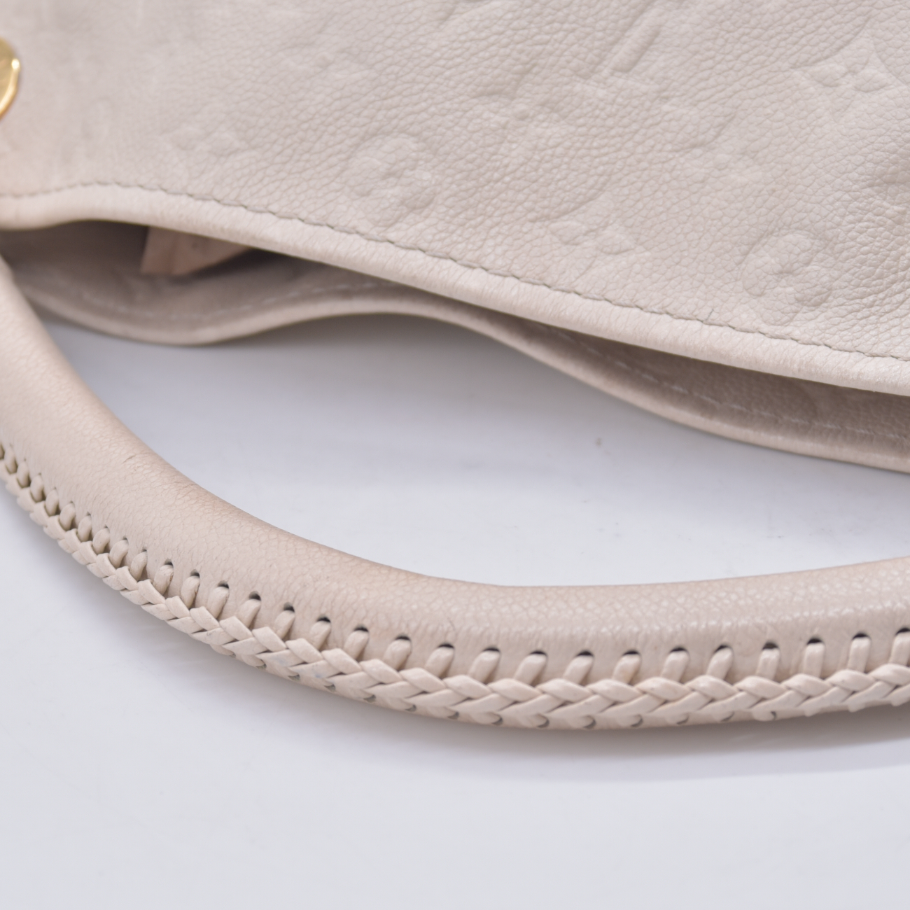 $3800 2011 Louis Vuitton Empreinte Artsy MM Neige CA0171