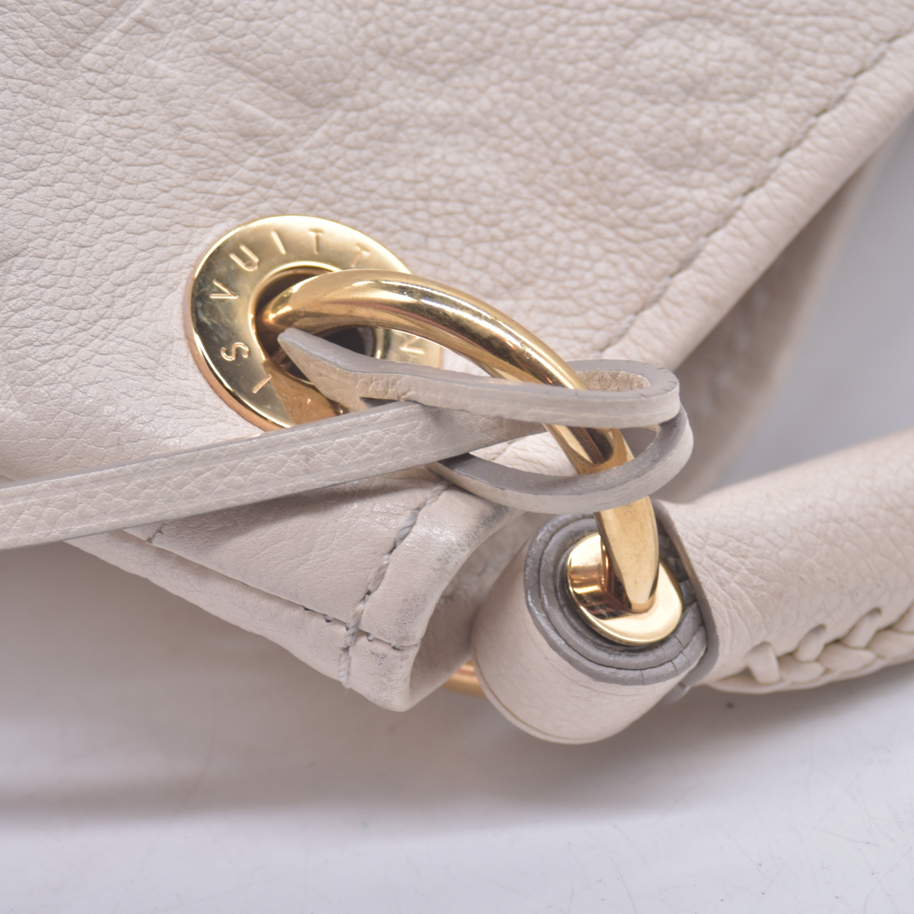 $3800 2011 Louis Vuitton Empreinte Artsy MM Neige CA0171