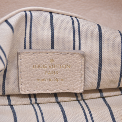 $3800 2011 Louis Vuitton Empreinte Artsy MM Neige CA0171