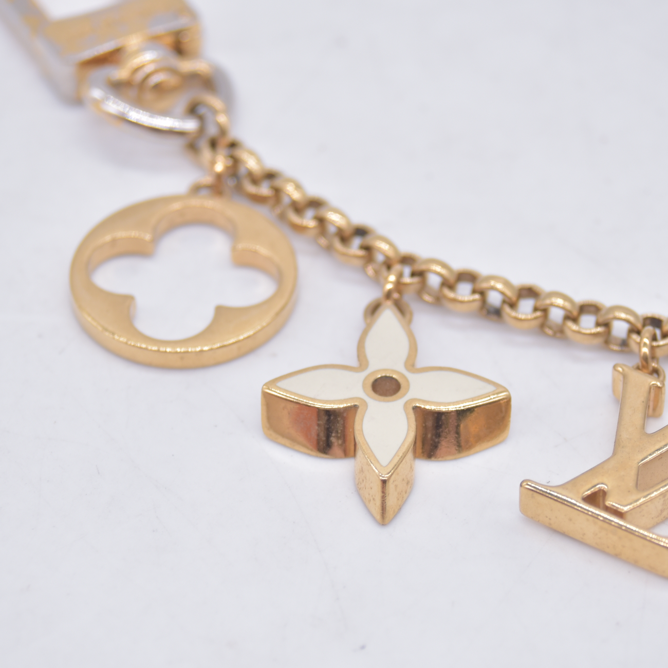 $675 2014 Louis Vuitton  Fleur De Monogram Bag Charm & Key Holder