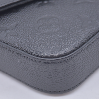 $1770 Louis Vuitton Felicie NM Black Empreinte RFID