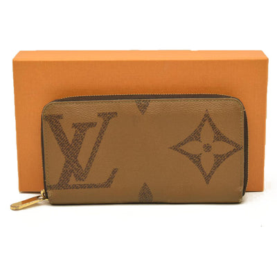 Louis Vuitton  Reverse Monogram Giant Zippy Wallet CA0120