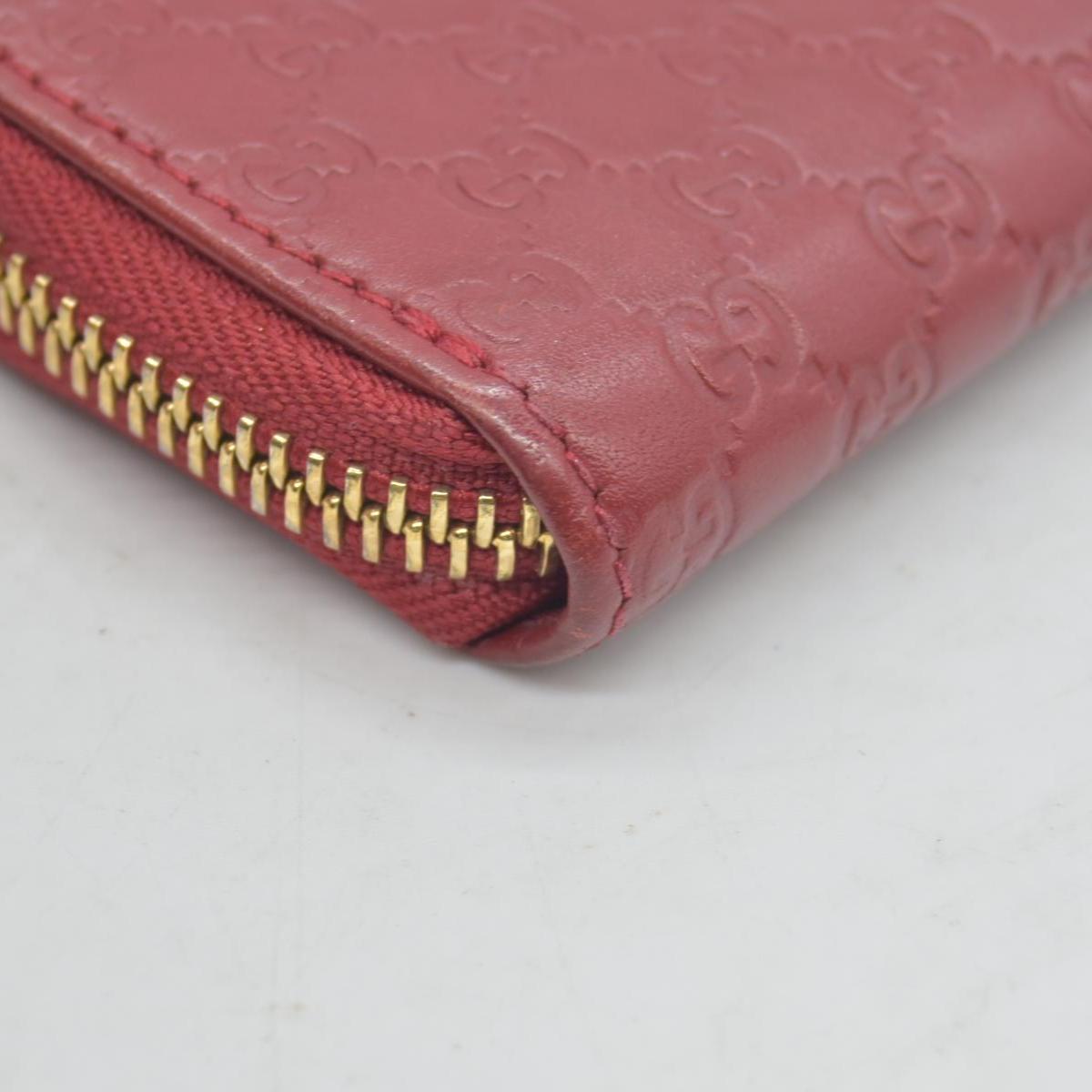 $390 Gucci Microguccissima Zip Around Key Case Red CONSIGNMENT