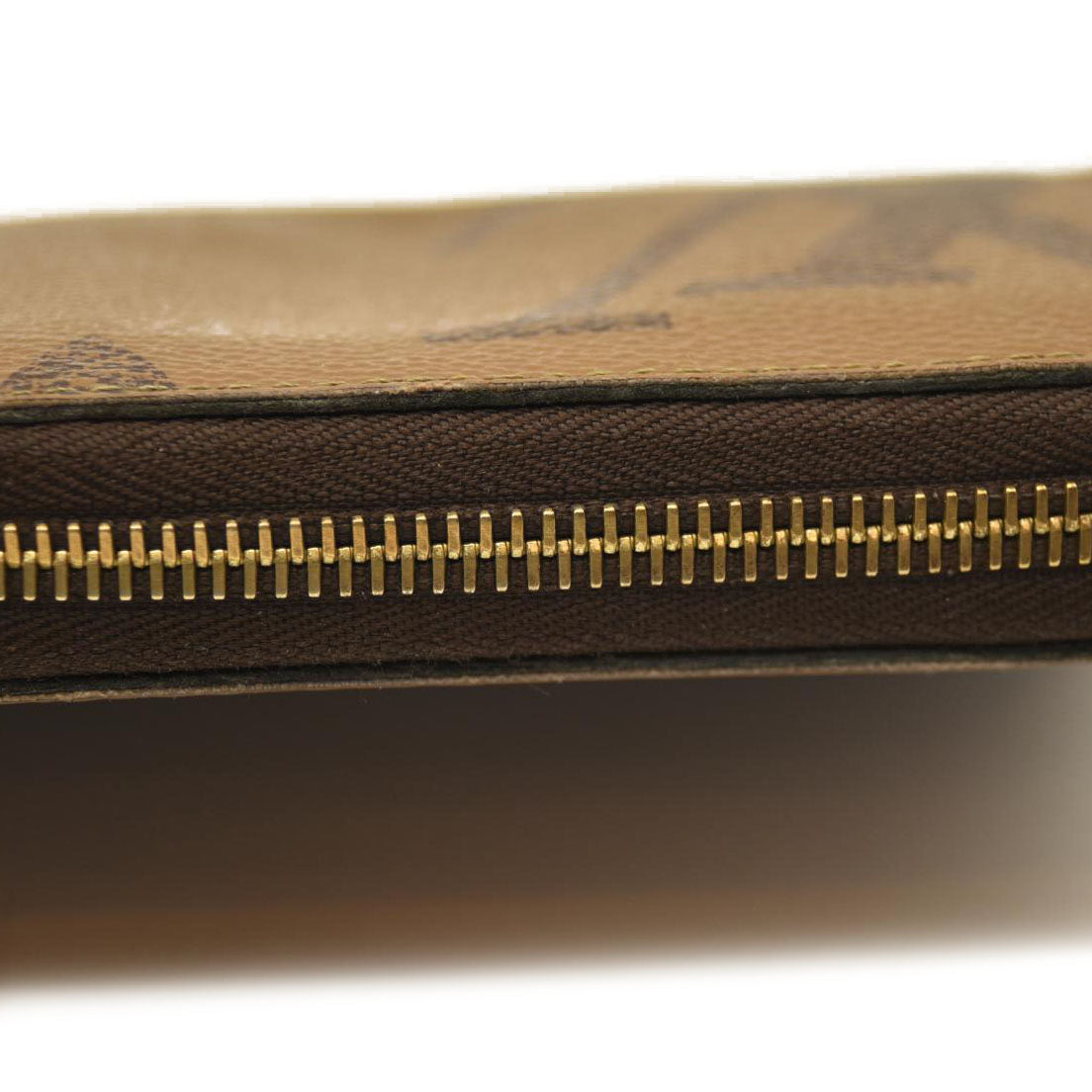 Louis Vuitton  Reverse Monogram Giant Zippy Wallet CA0120