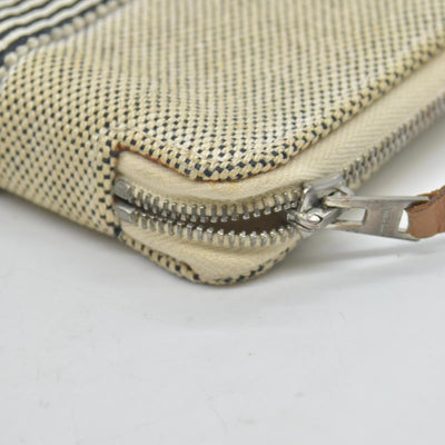 $550 Hermès  Herline Travel Wallet CONSIGNMENT