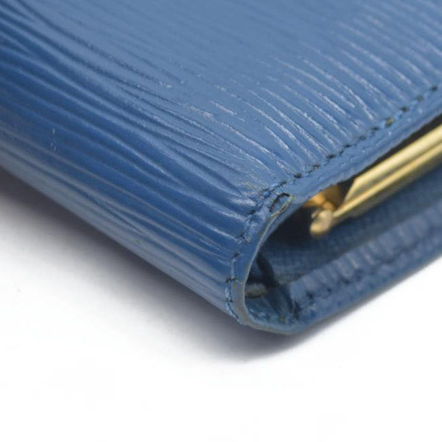 $765 Louis Vuitton Vintage 1997 French Purse