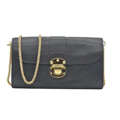 $1130 2014 Louis Vuitton Mahina Amelia Wallet Black CONSIGNMENT TN0184