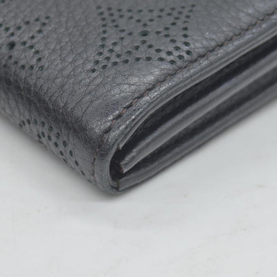 $1130 2014 Louis Vuitton Mahina Amelia Wallet Black CONSIGNMENT TN0184
