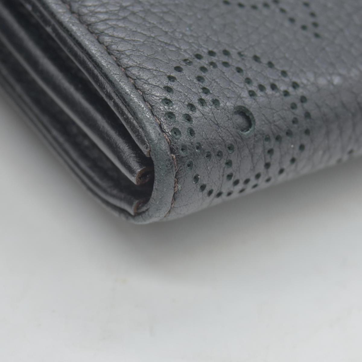 $1130 2014 Louis Vuitton Mahina Amelia Wallet Black CONSIGNMENT TN0184