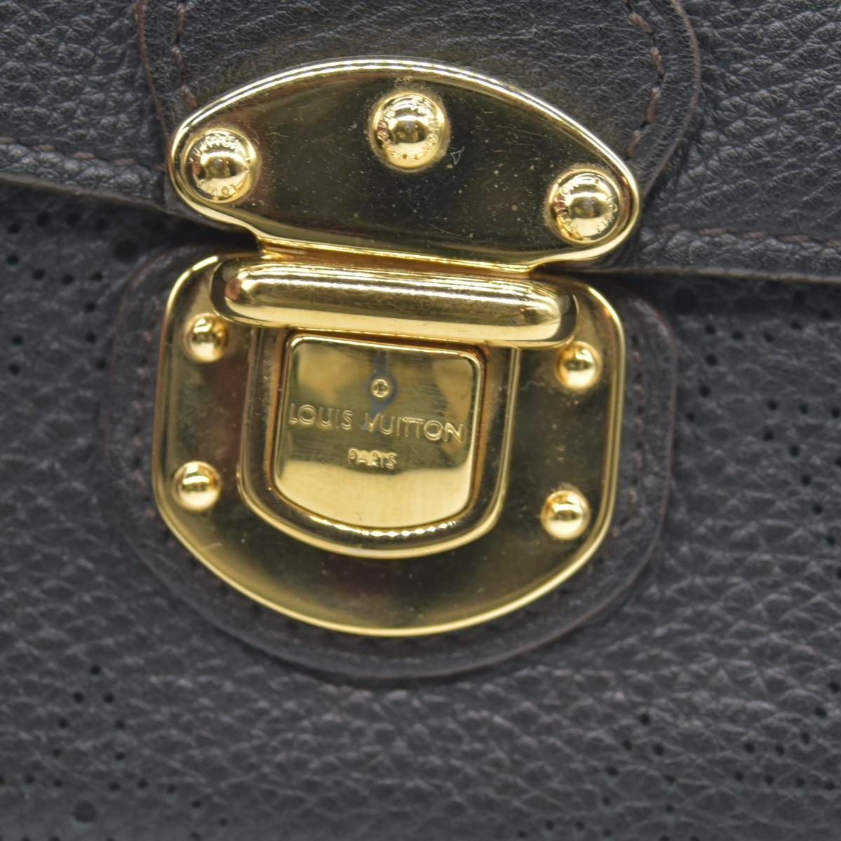 $1130 2014 Louis Vuitton Mahina Amelia Wallet Black CONSIGNMENT TN0184