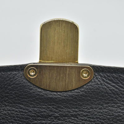 $1130 2014 Louis Vuitton Mahina Amelia Wallet Black CONSIGNMENT TN0184
