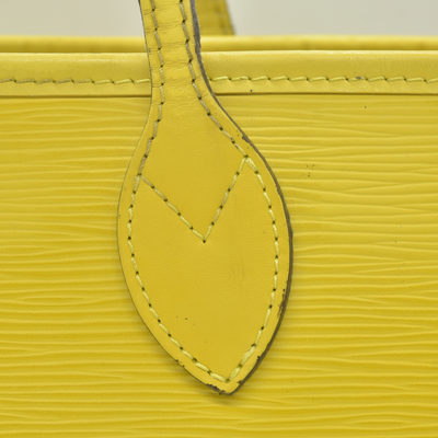 $2640 2014 Louis Vuitton Pistache Epi Leather Neverfull MM Bag CA2194 CONSIGNMENT