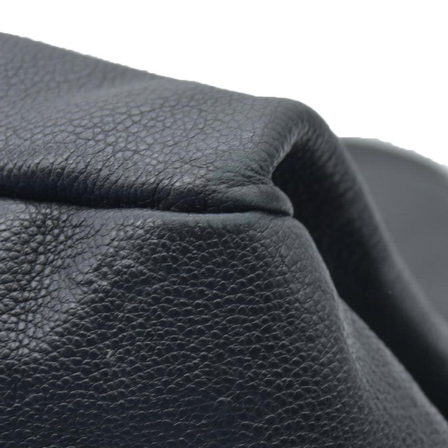 $3800 Louis Vuitton LV Monogram Artsy MM CA5210