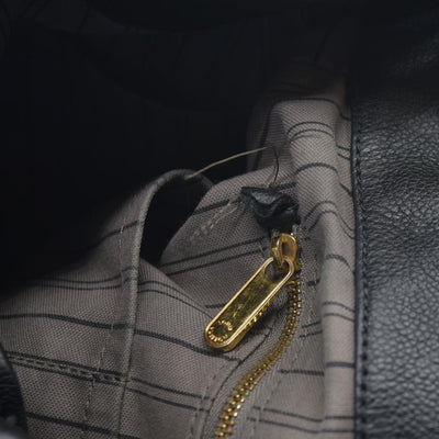 $3800 Louis Vuitton LV Monogram Artsy MM CA5210