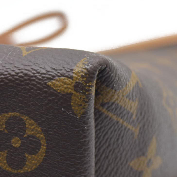 $2850 Louis Vuitton  Monogram CarryAll PM