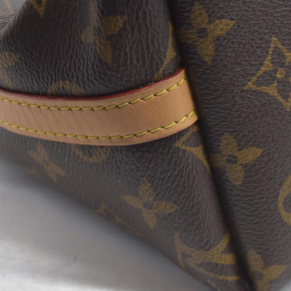 $2850 Louis Vuitton  Monogram CarryAll PM