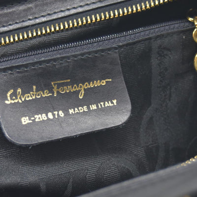 $1620 CONSIGNMENT Salvatore Ferragamo Vara Bow Shoulder Bag