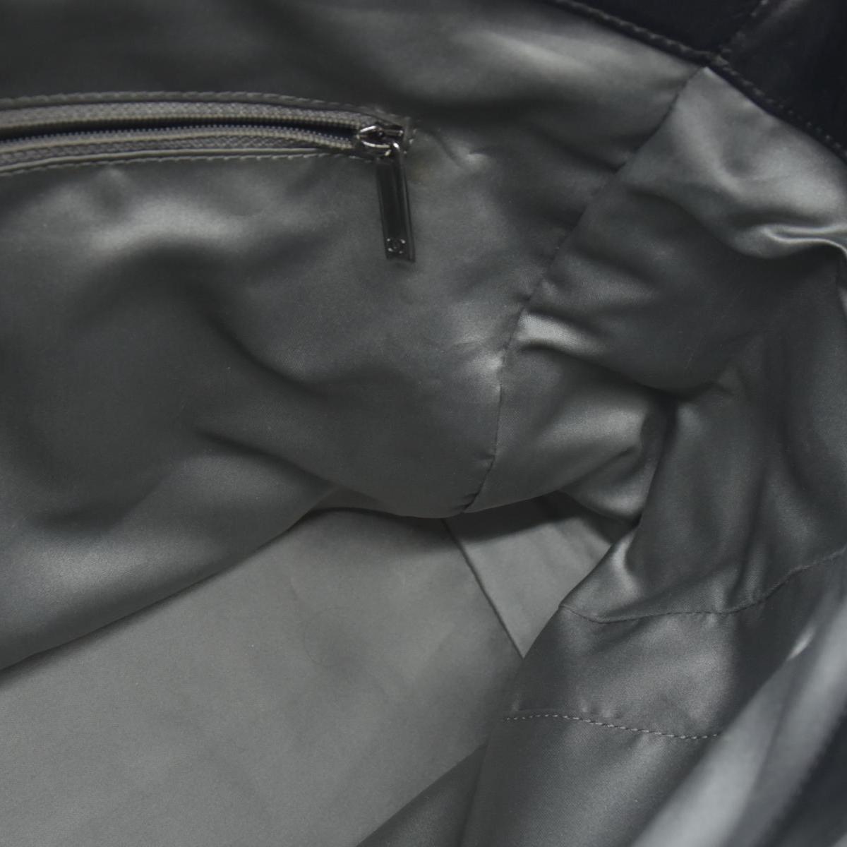 $2400 CONSIGNMENT CHANEL LAX Square Quilt Tote