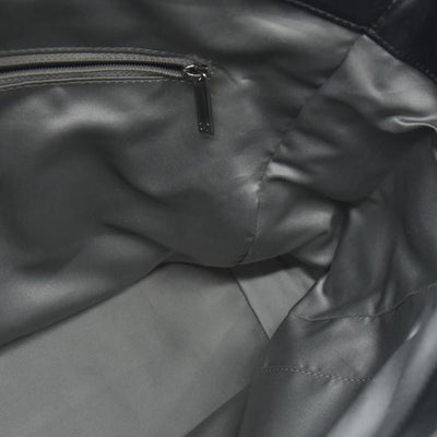 $2400 CONSIGNMENT CHANEL LAX Square Quilt Tote