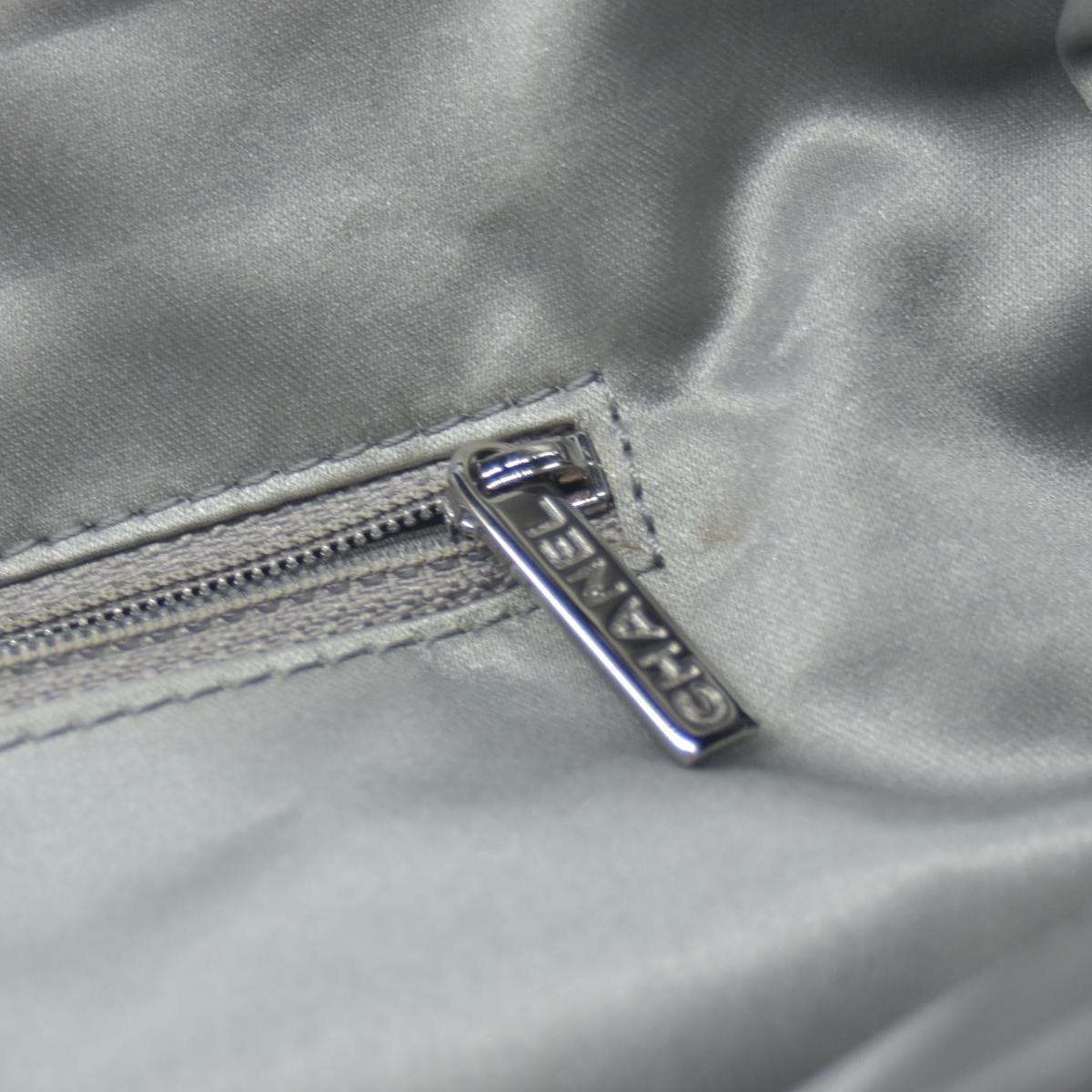 $2400 CONSIGNMENT CHANEL LAX Square Quilt Tote