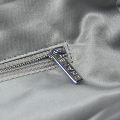 $2400 CONSIGNMENT CHANEL LAX Square Quilt Tote