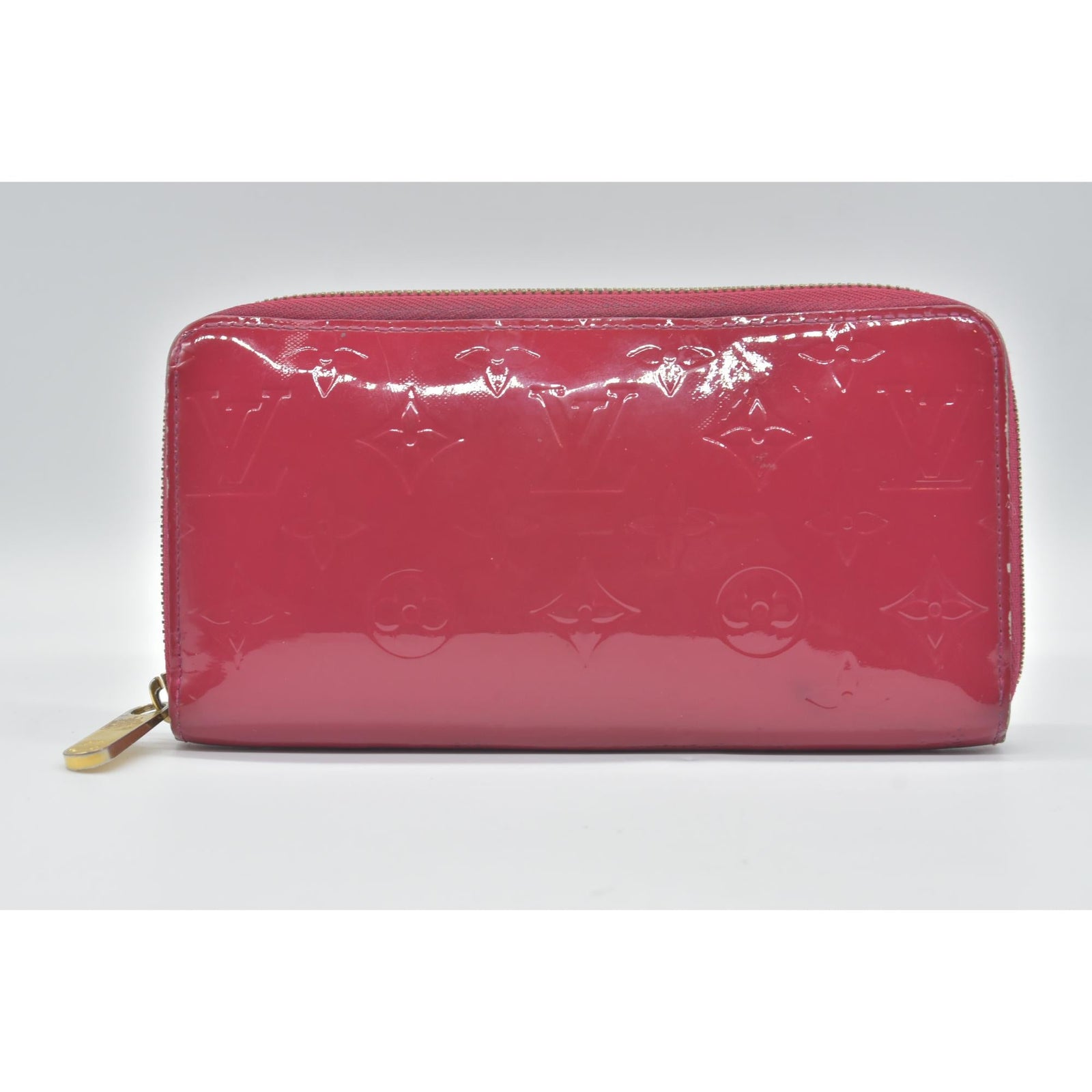 $1060 Louis Vuitton 2012 Vernis Patent Leather Zippy Wallet