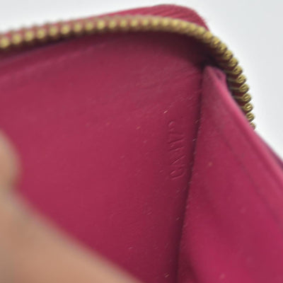 $1060 Louis Vuitton 2012 Vernis Patent Leather Zippy Wallet