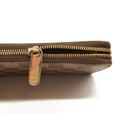 Louis Vuitton  Damier Ebene Zippy Wallet MI3192